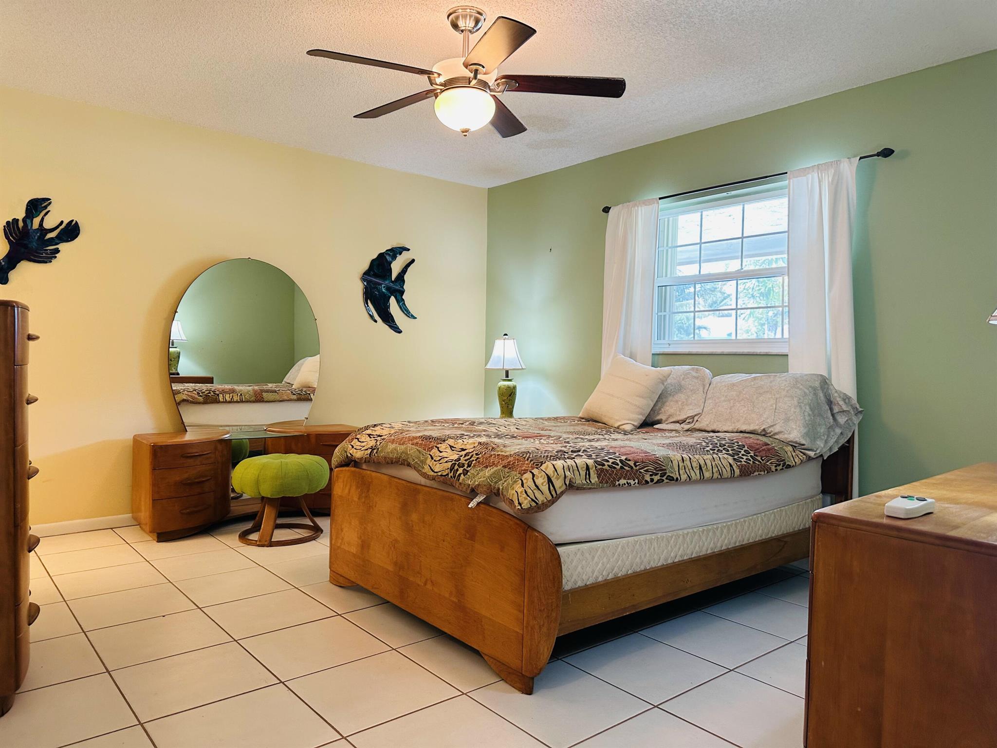 1043 Coral Drive