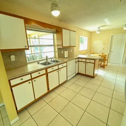 1043 Coral Drive