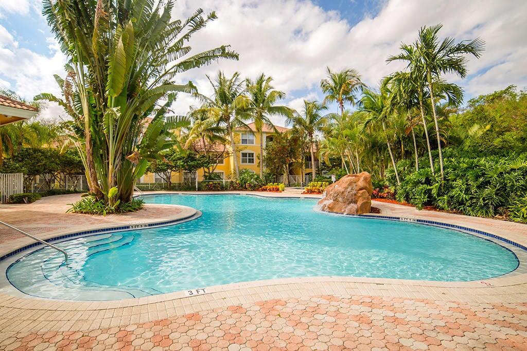 5580 NW 61 Street 623, Coconut Creek Unit: 623