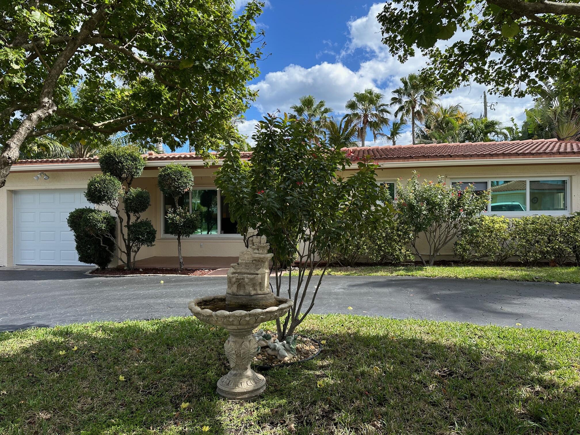 732 SE 10th Avenue