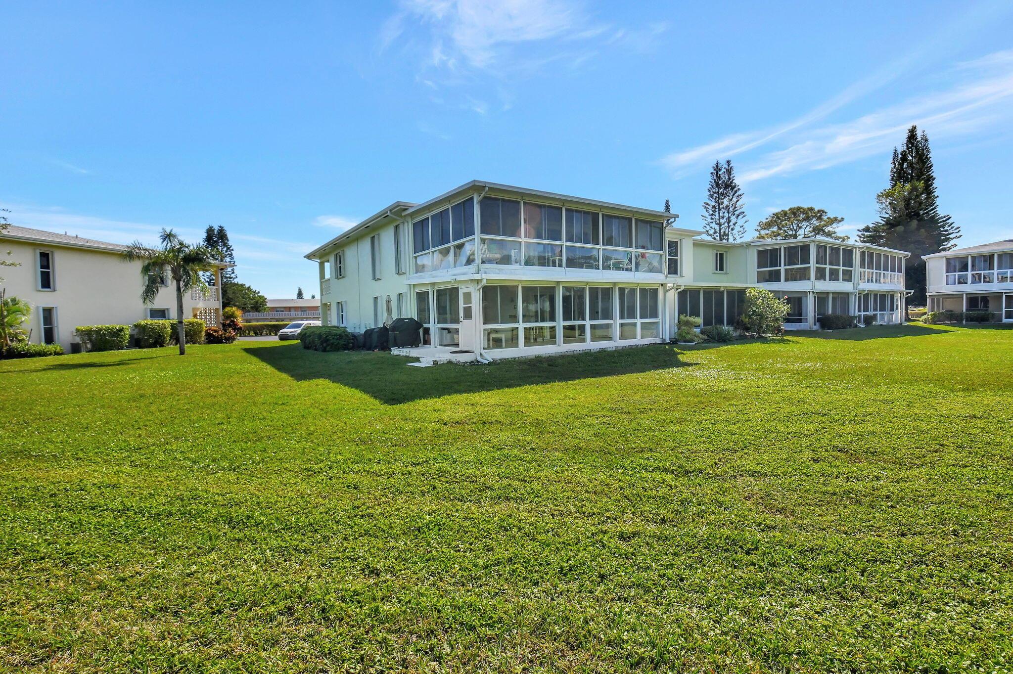 1935 NW 18th Street 104