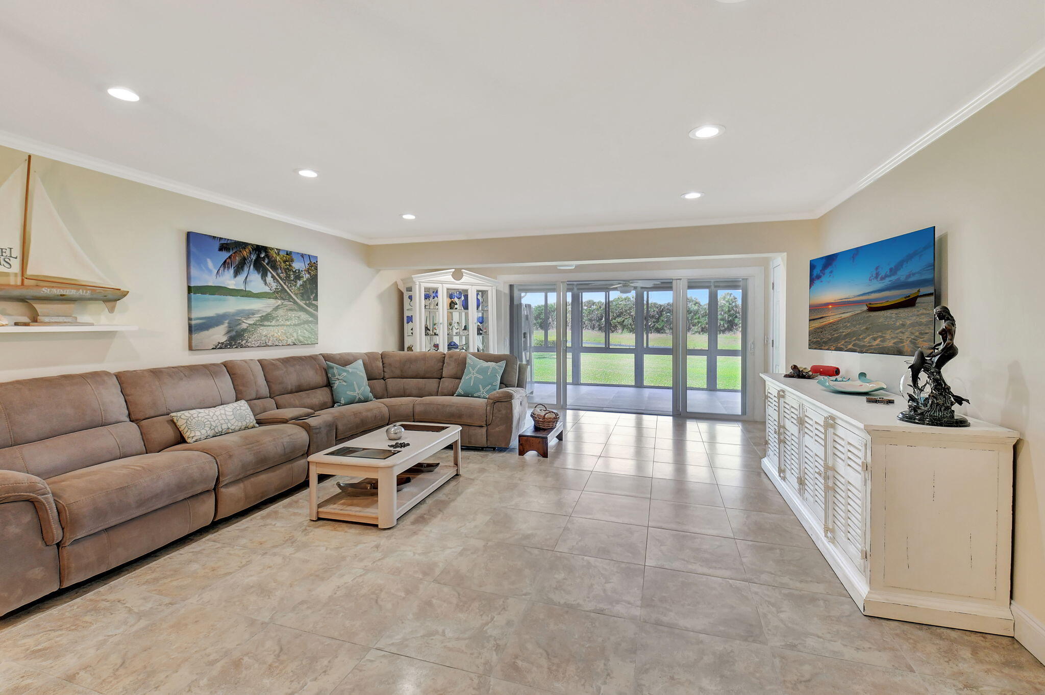 1935 NW 18th Street 104