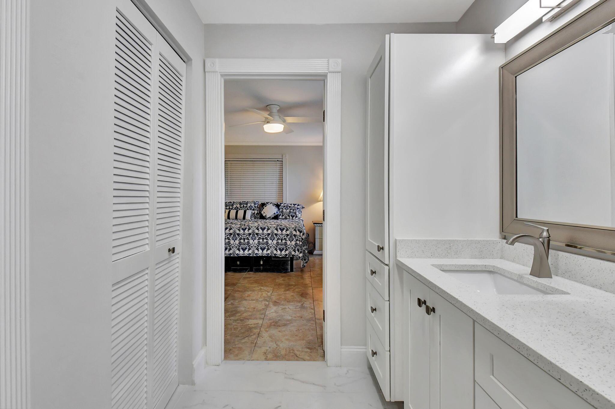 1935 NW 18th Street 104