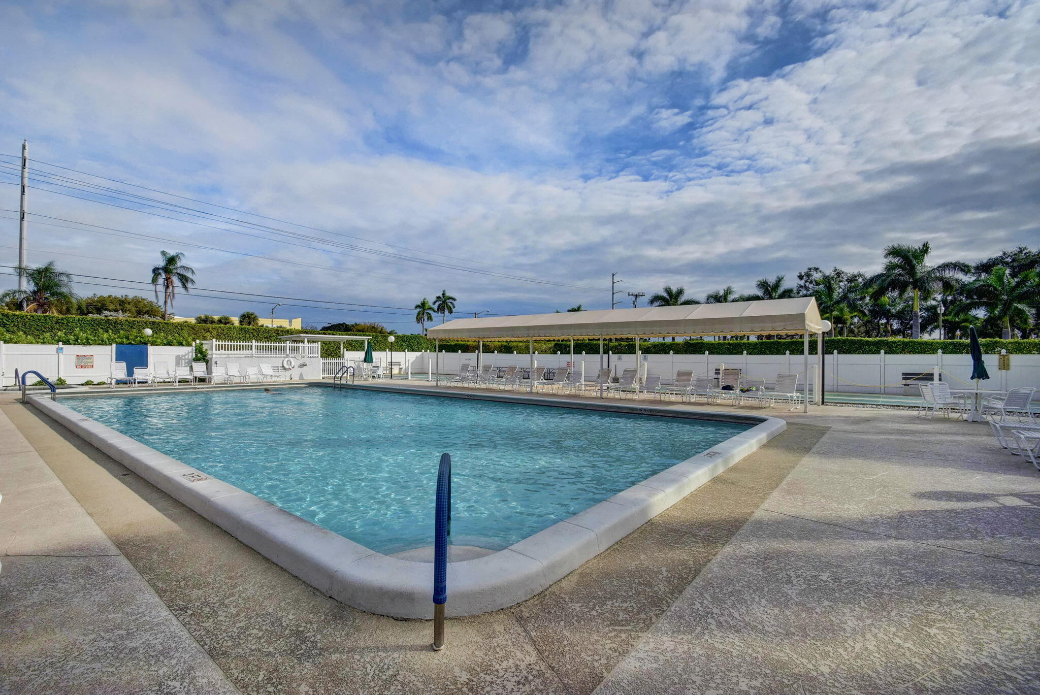 1935 NW 18th Street 104