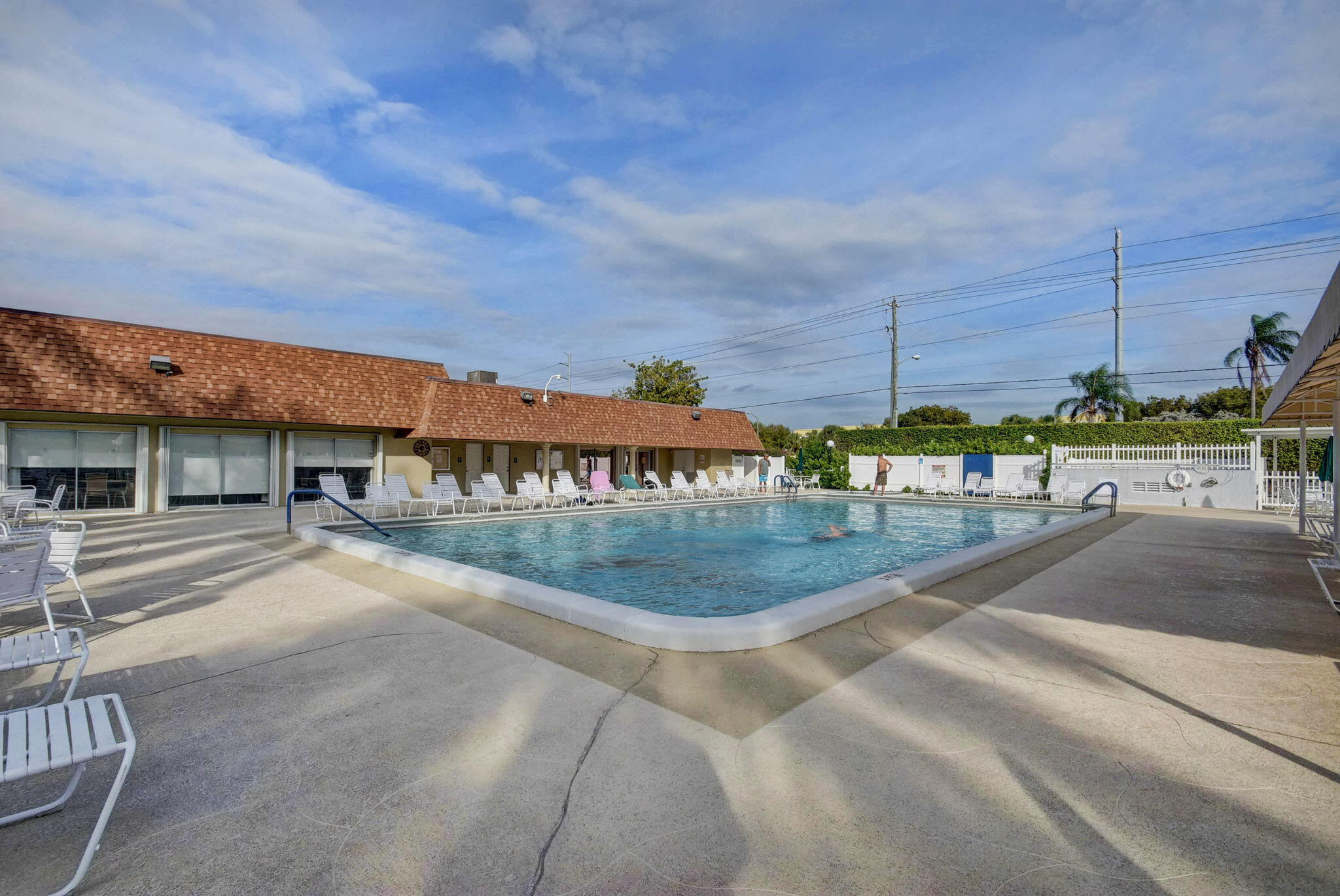 1935 NW 18th Street 104