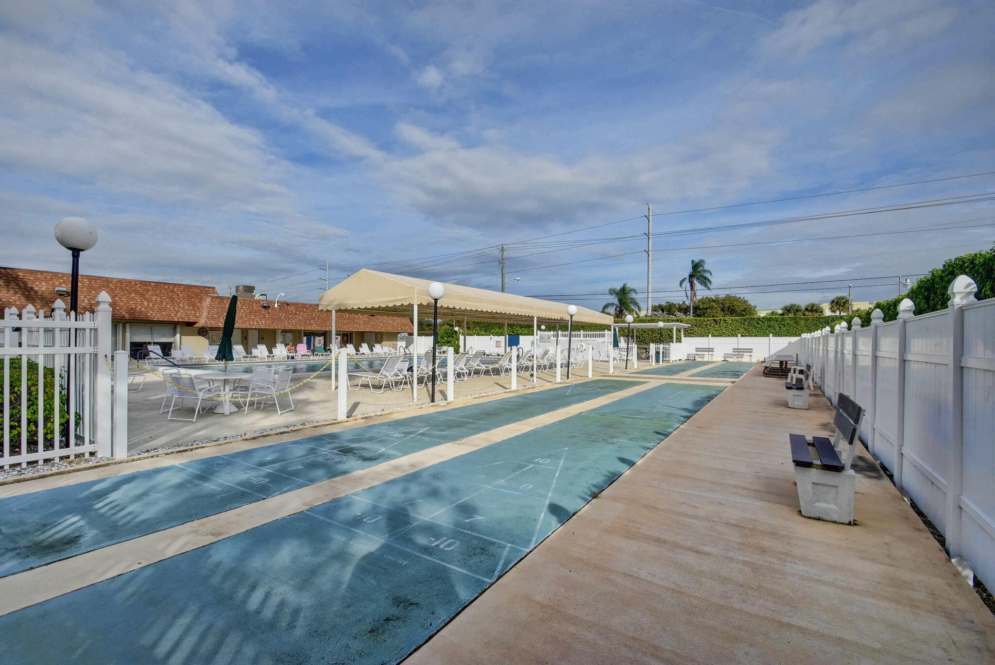 1935 NW 18th Street 104