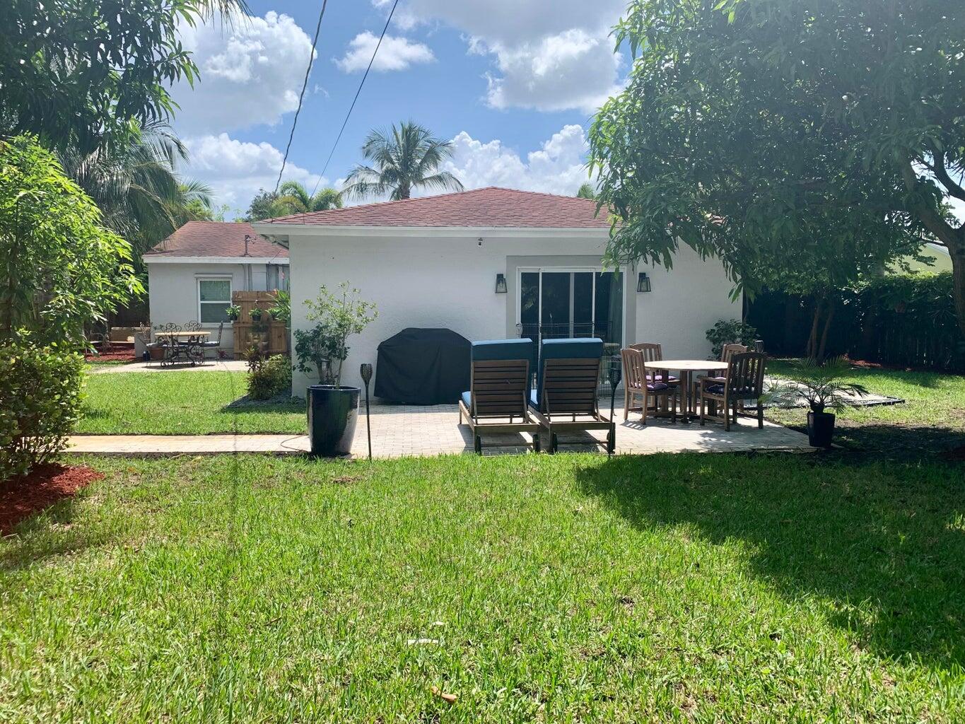 275 NE 16th Street
