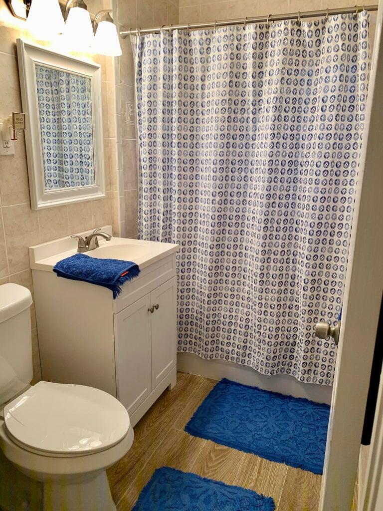 275 NE 16th Street