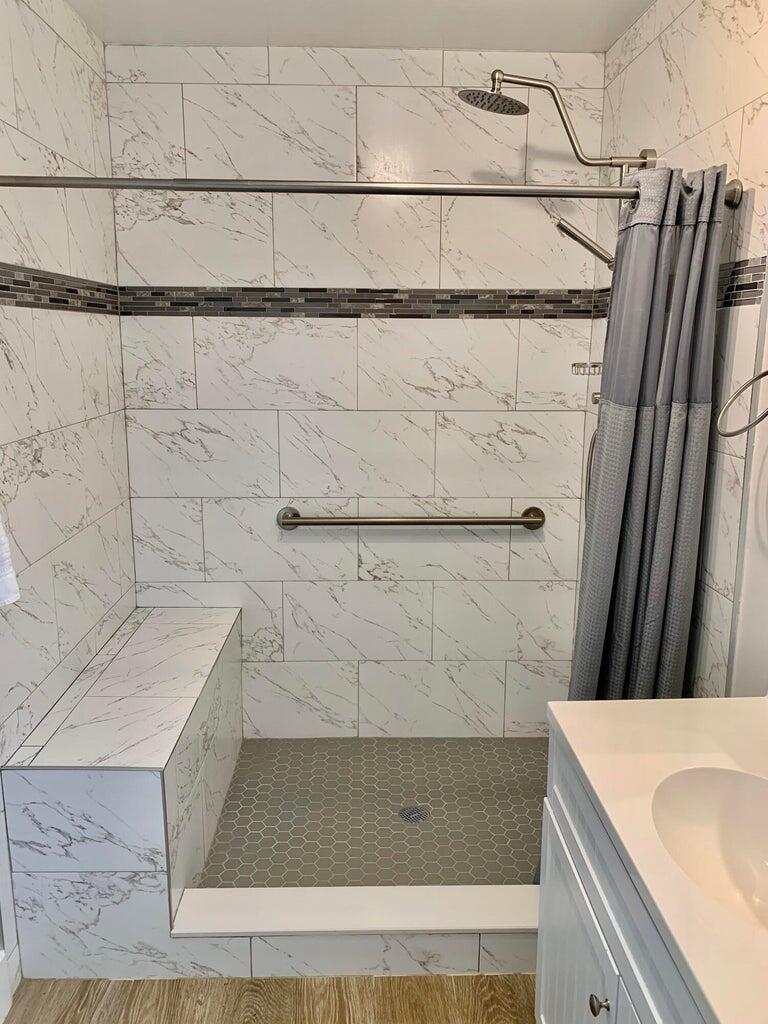 275 NE 16th Street