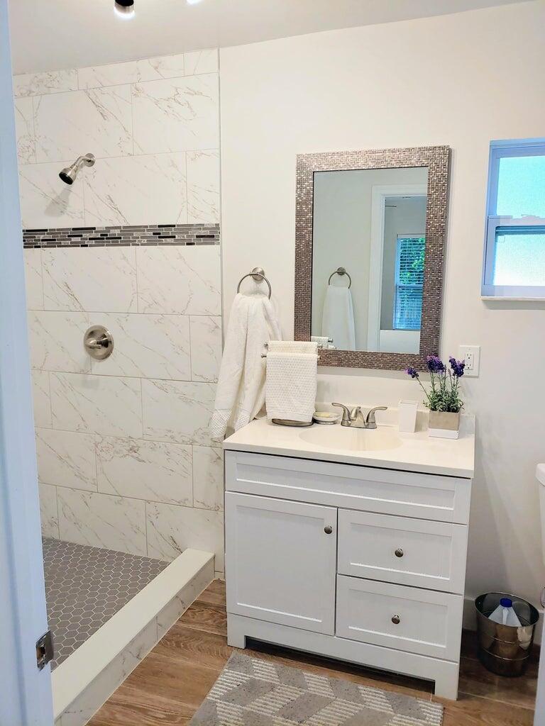 275 NE 16th Street