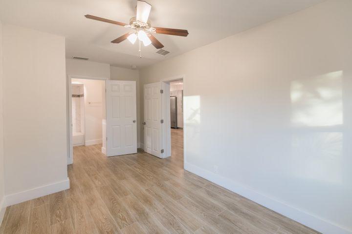 275 NE 16th Street