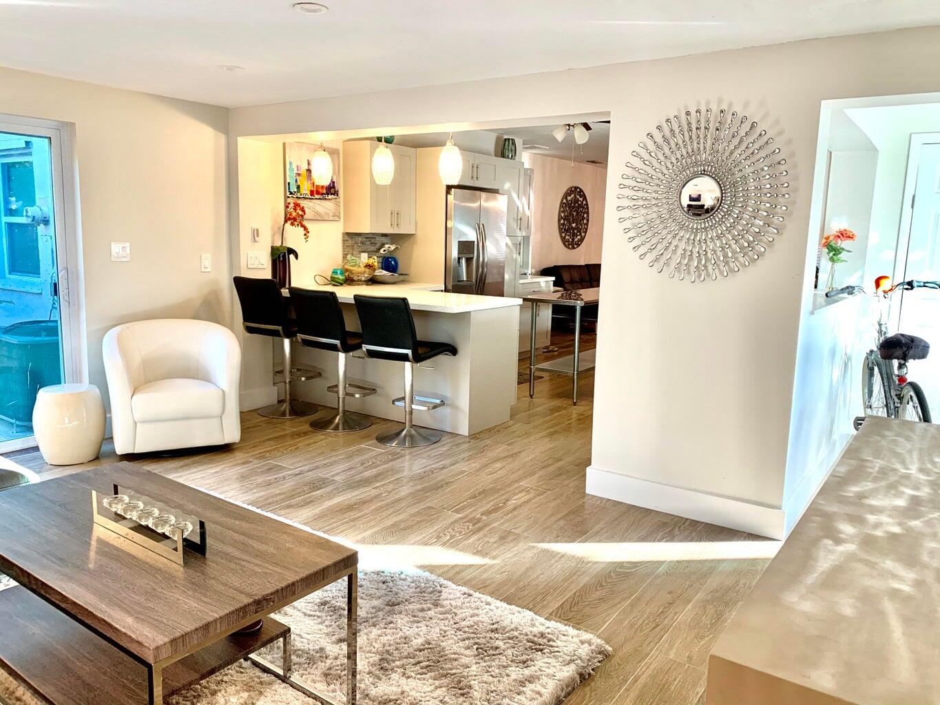275 NE 16th Street
