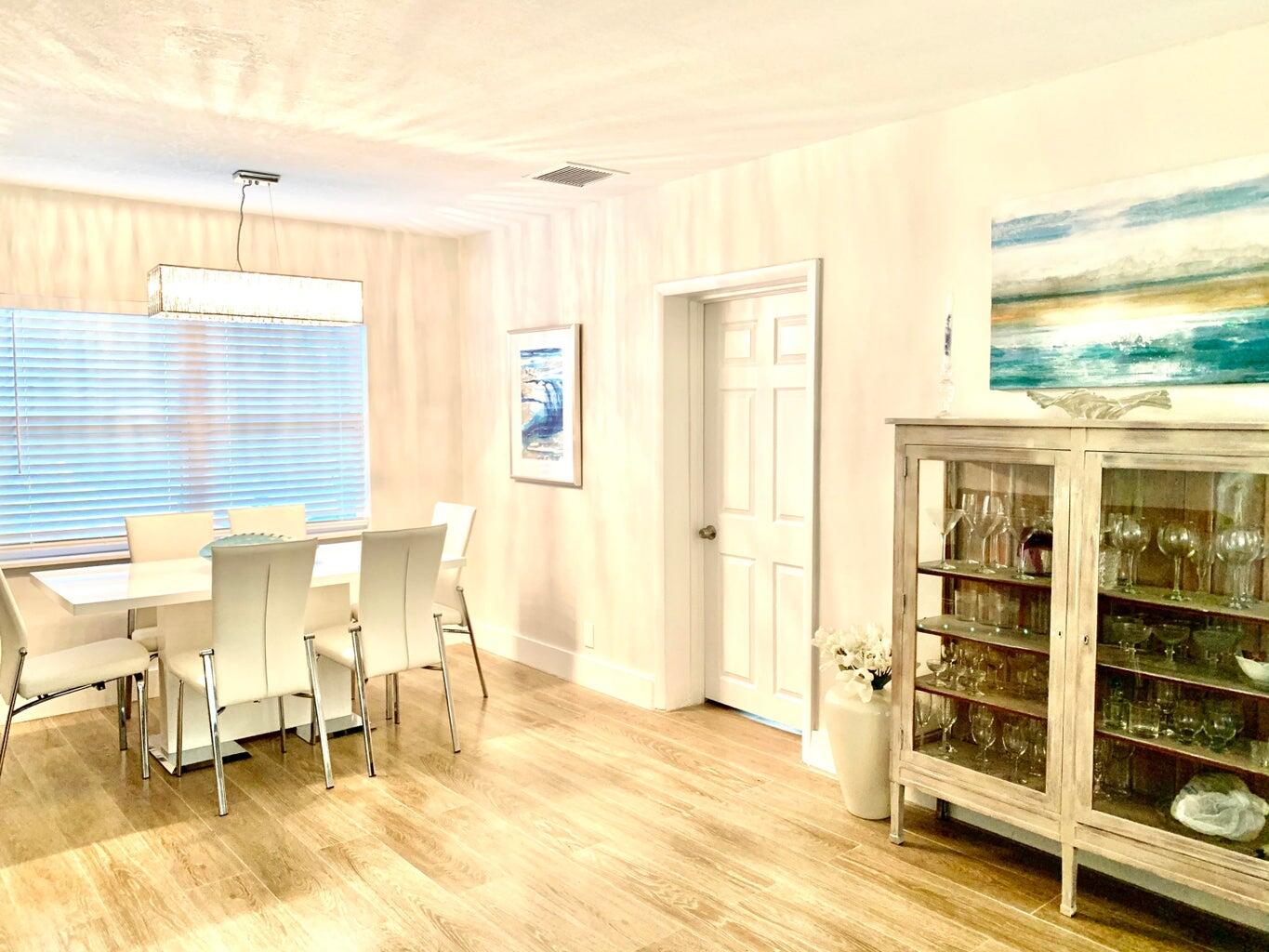 275 NE 16th Street