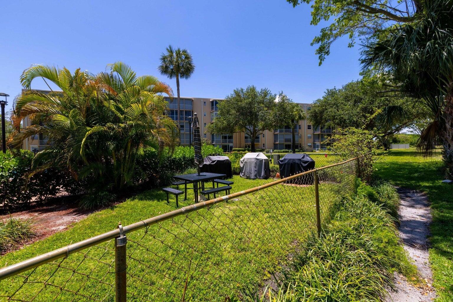 299 NW 52nd Terrace 118