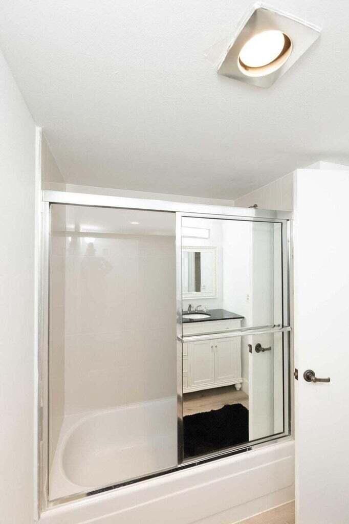 299 NW 52nd Terrace 118