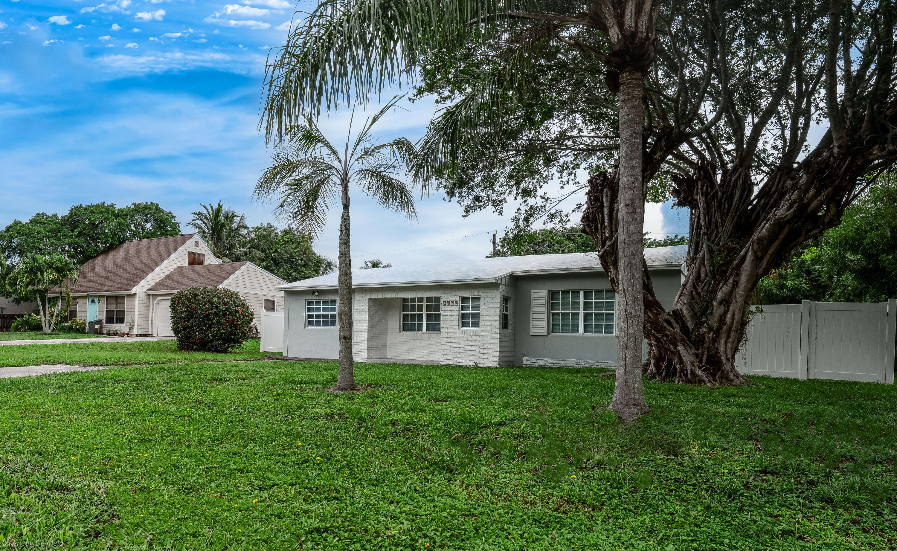 5135 Sunrise Boulevard