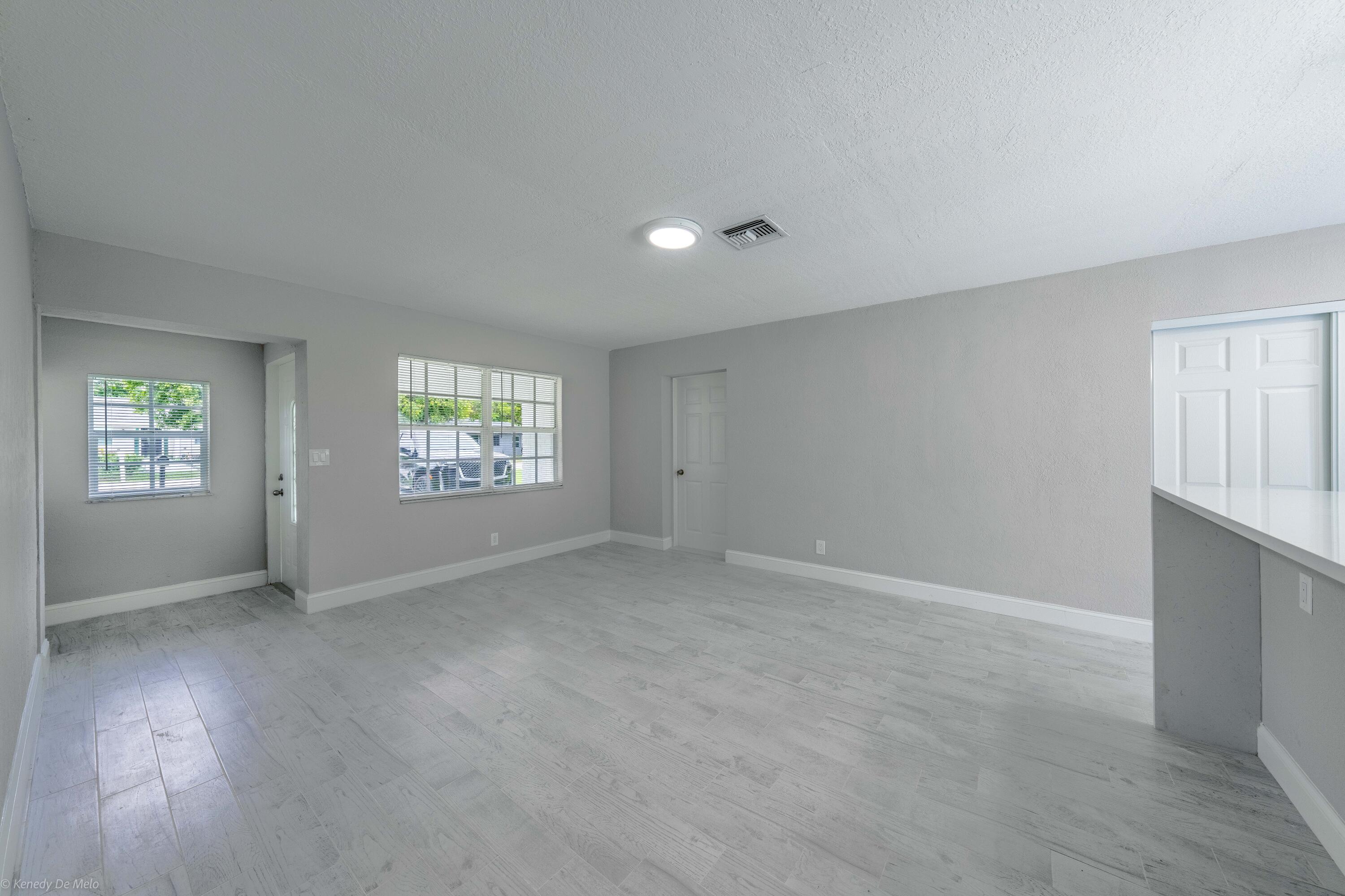 5135 Sunrise Boulevard