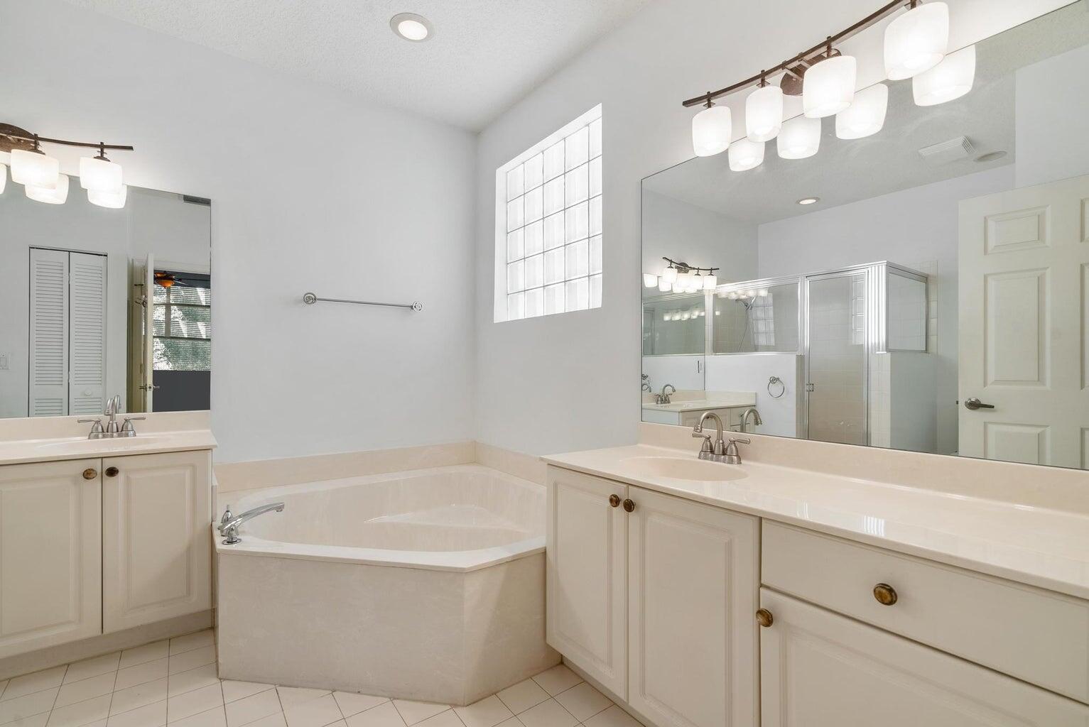 5346 Vallejo Ter Terrace, Delray Beach
