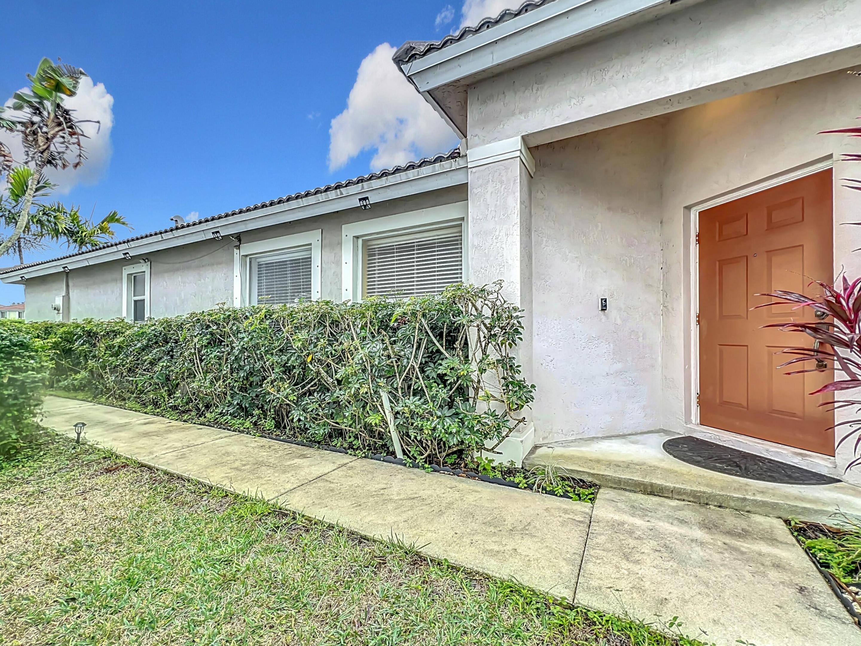 6446 Willoughby Circle
