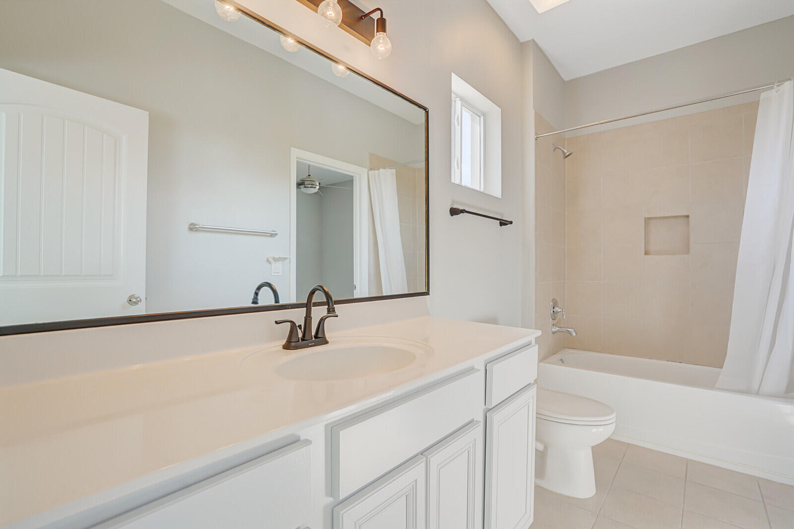 1101 Vermilion Drive