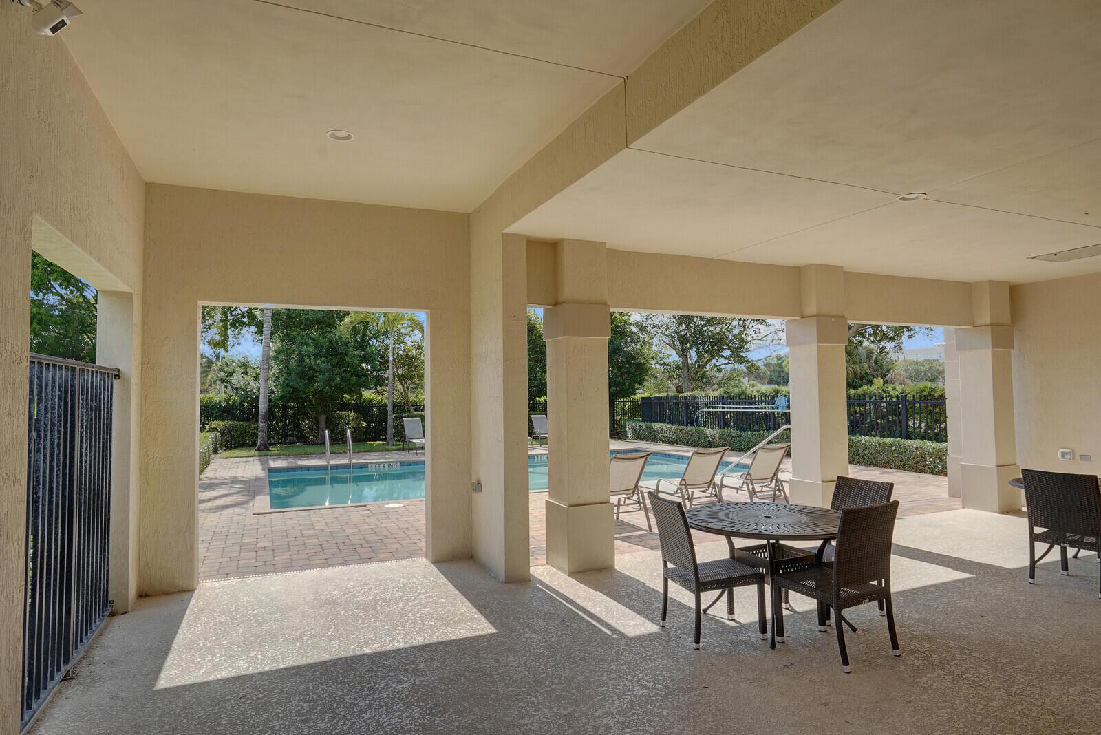 1101 Vermilion Drive