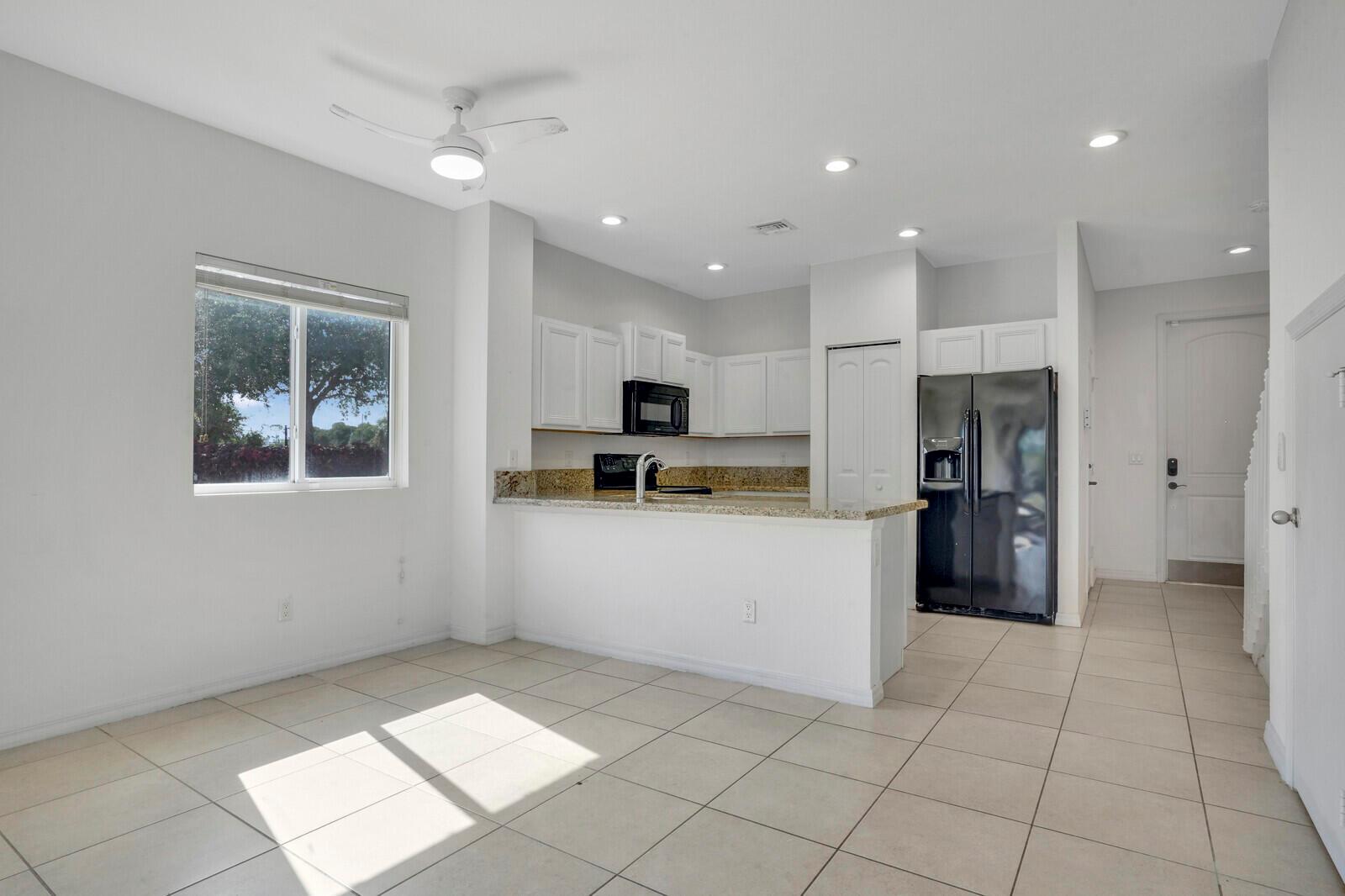 1101 Vermilion Drive