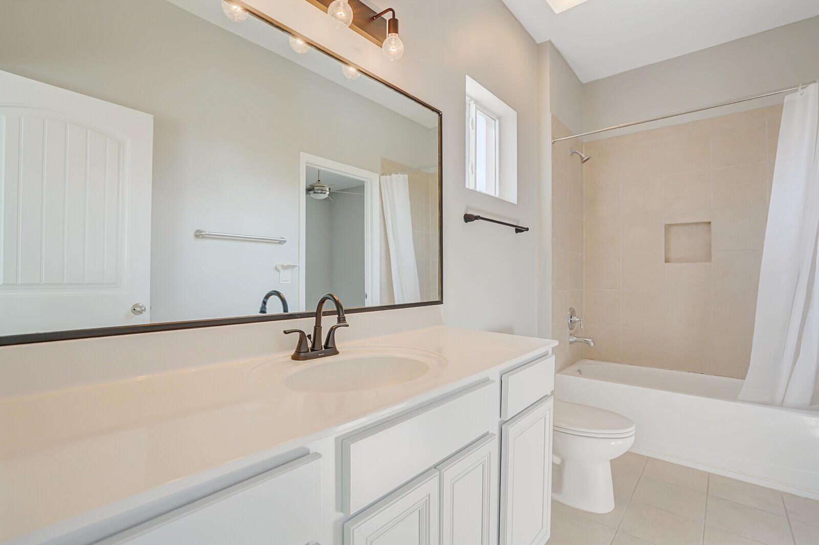 1101 Vermilion Drive