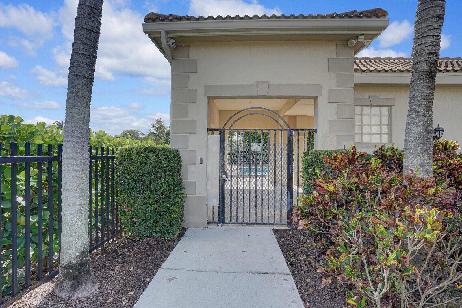 1101 Vermilion Drive