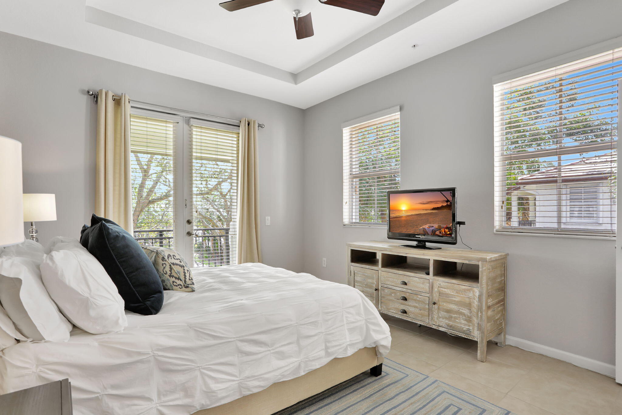 4720 Mimosa Place 904