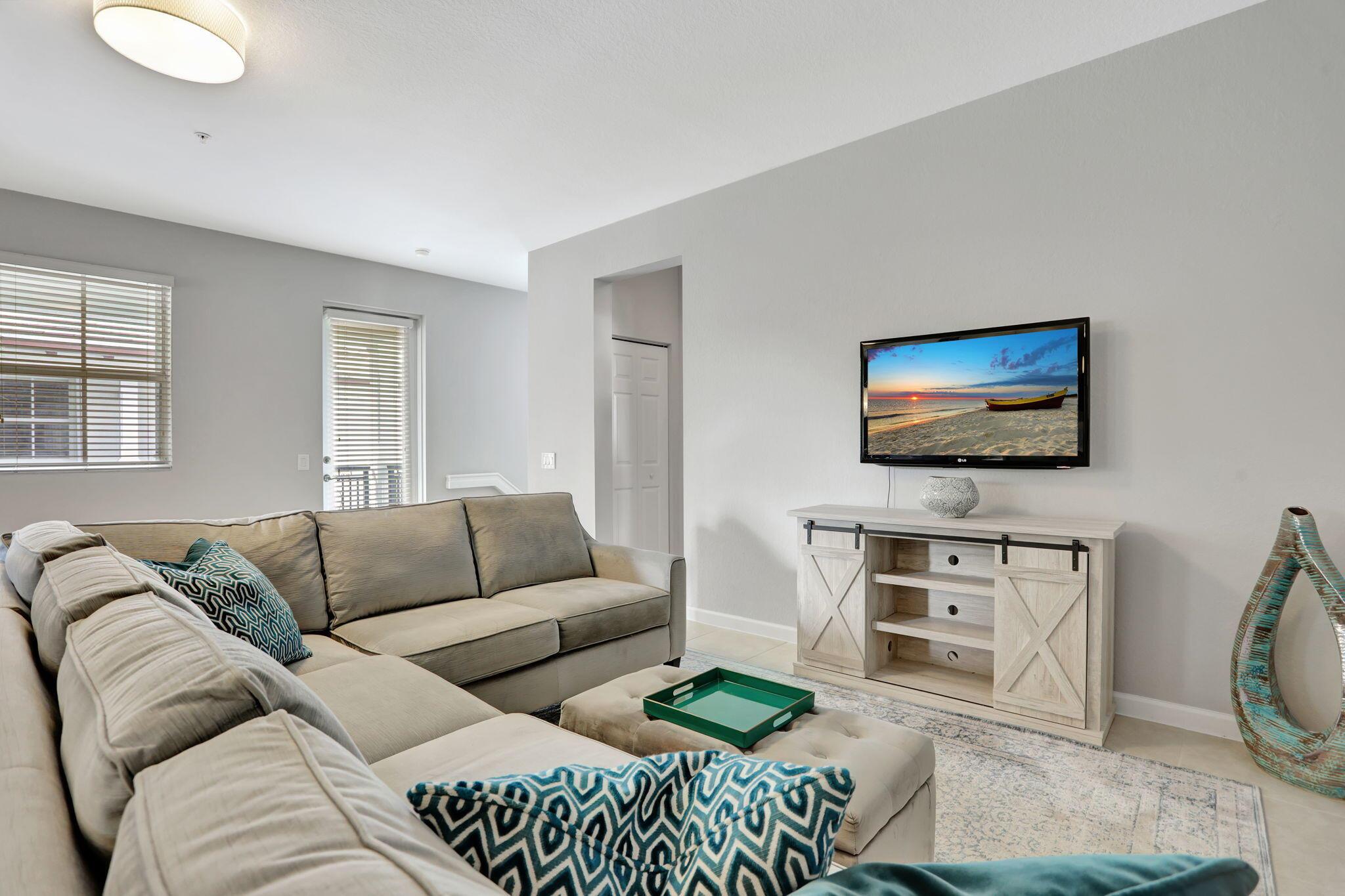 4720 Mimosa Place 904