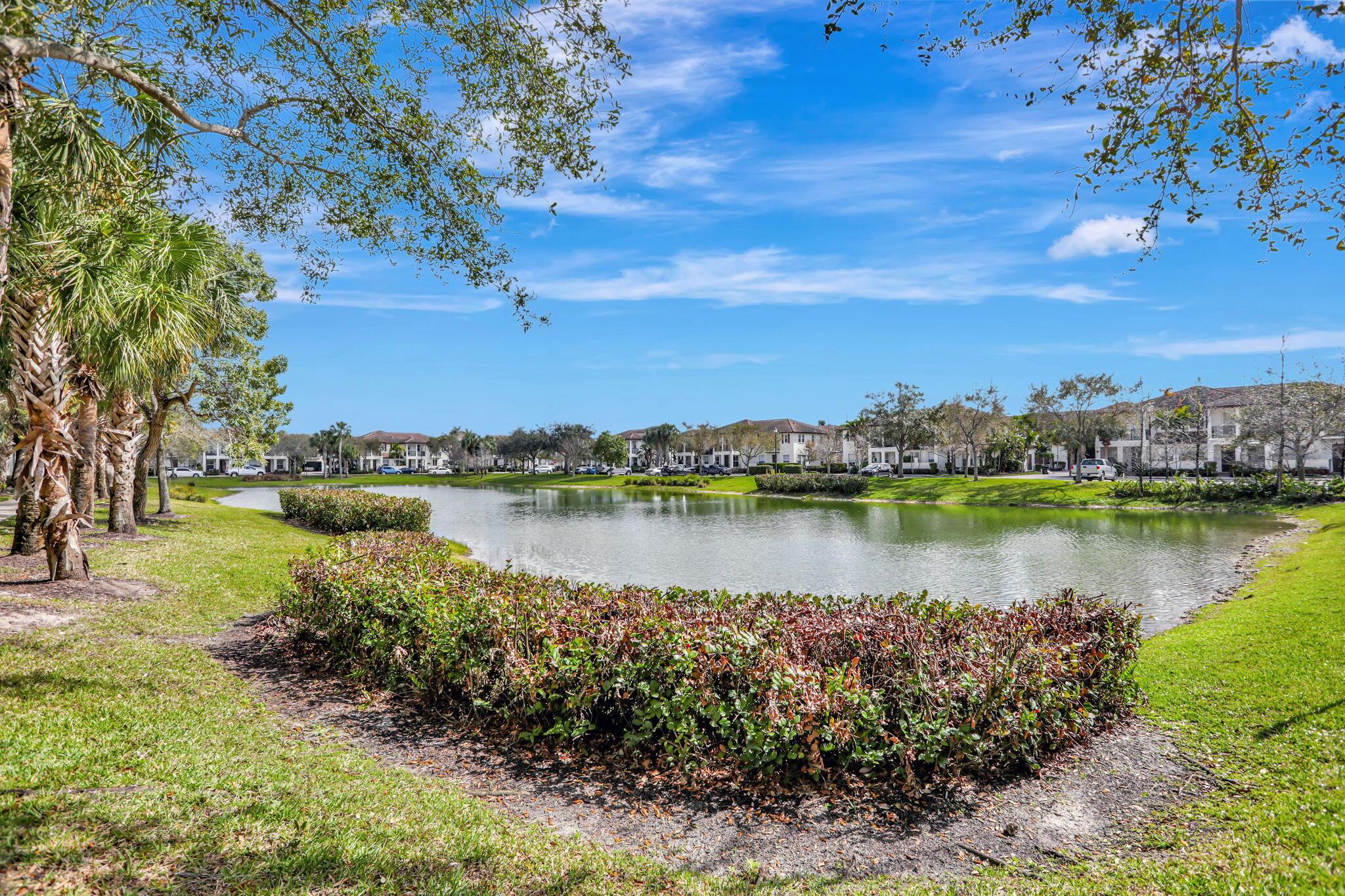 4720 Mimosa Place 904