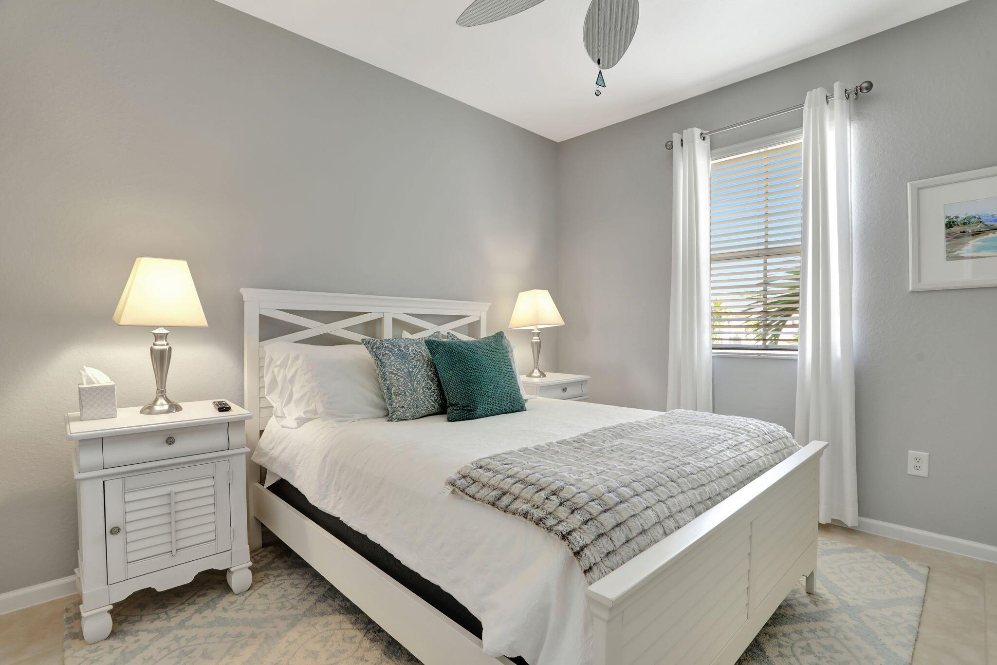 4720 Mimosa Place 904