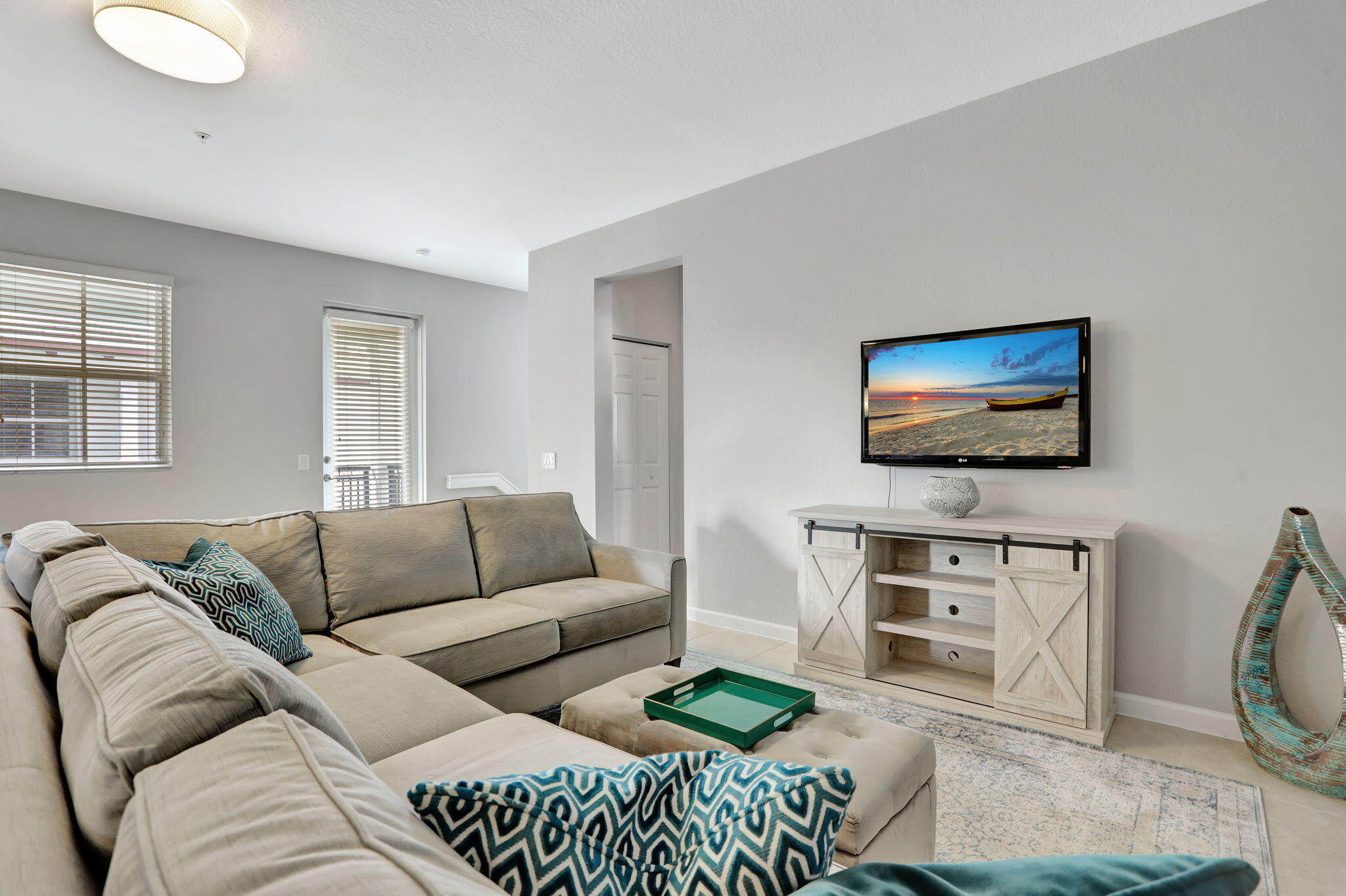 4720 Mimosa Place 904