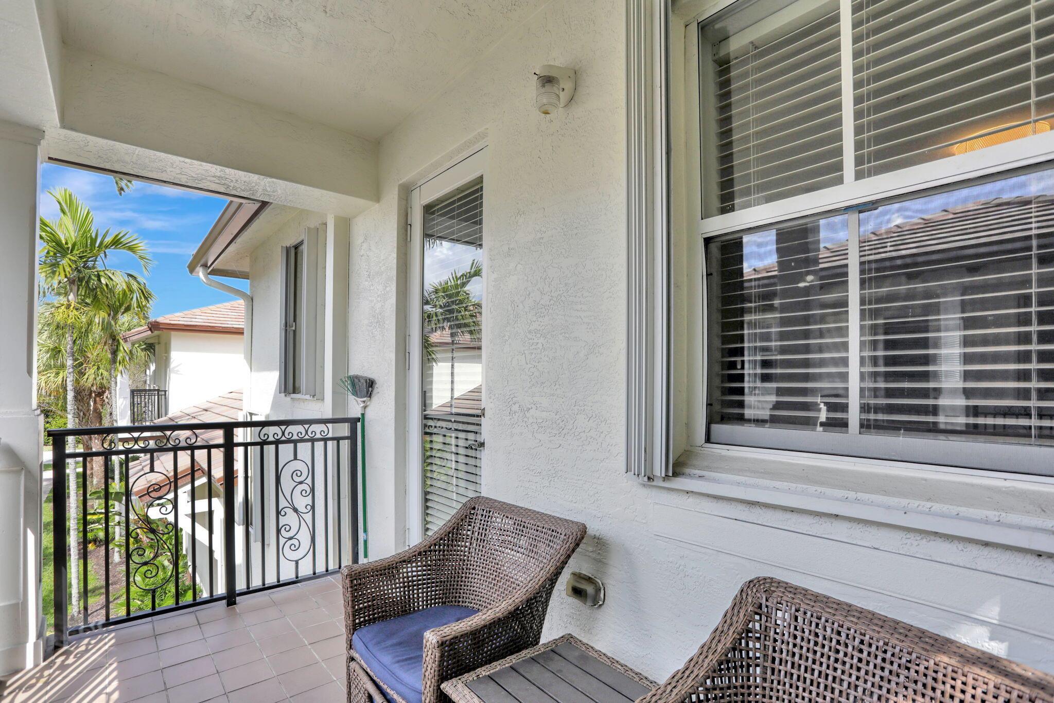 4720 Mimosa Place 904