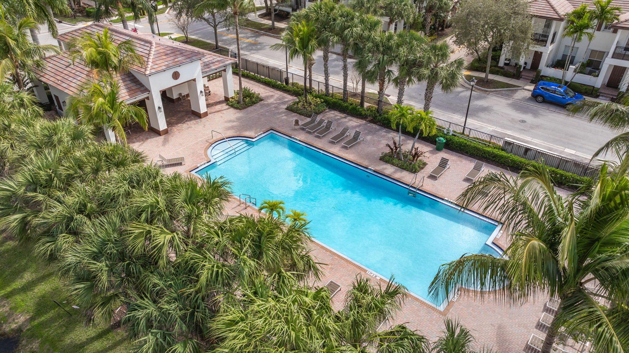 4720 Mimosa Place 904