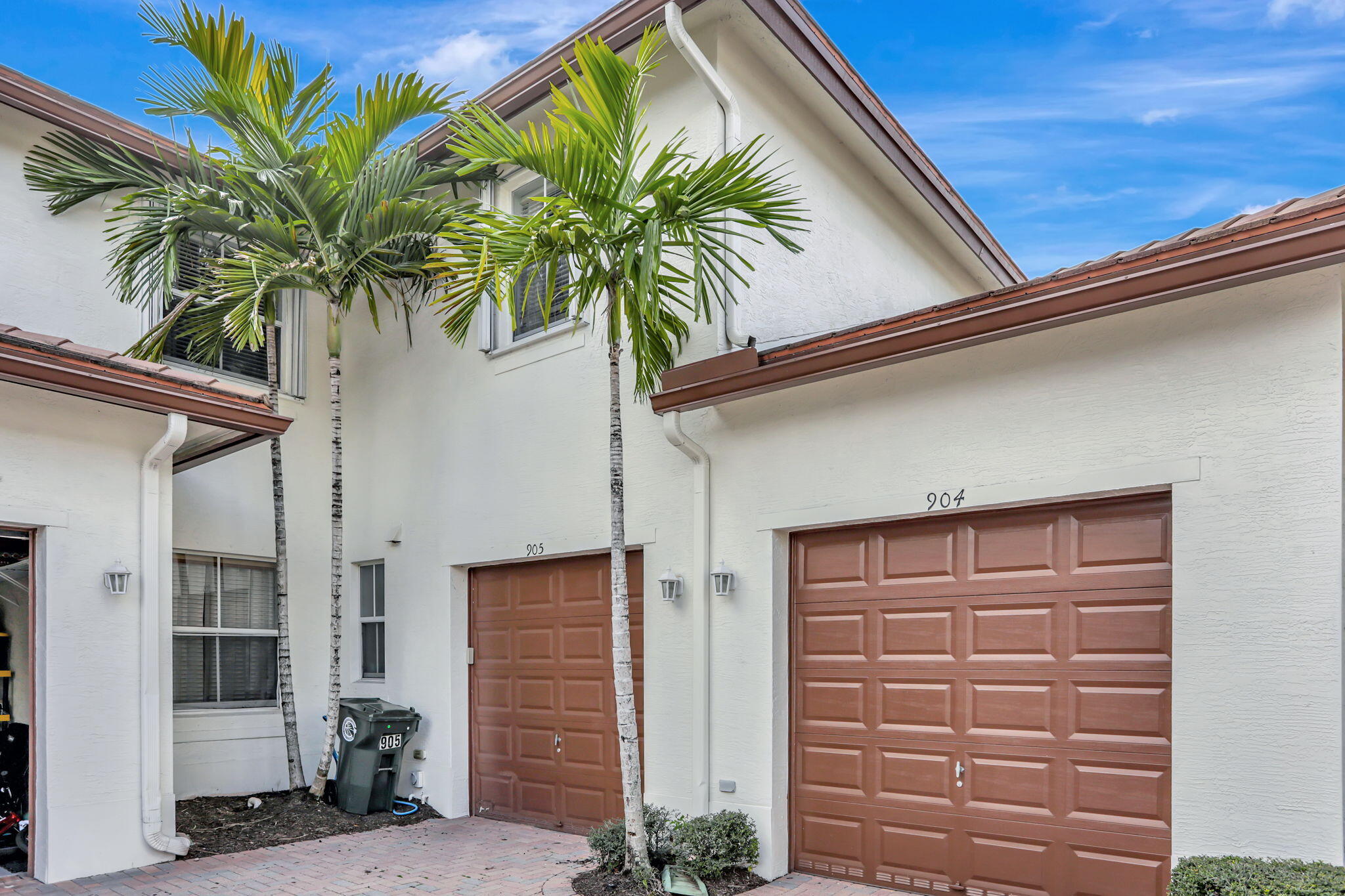 4720 Mimosa Place 904
