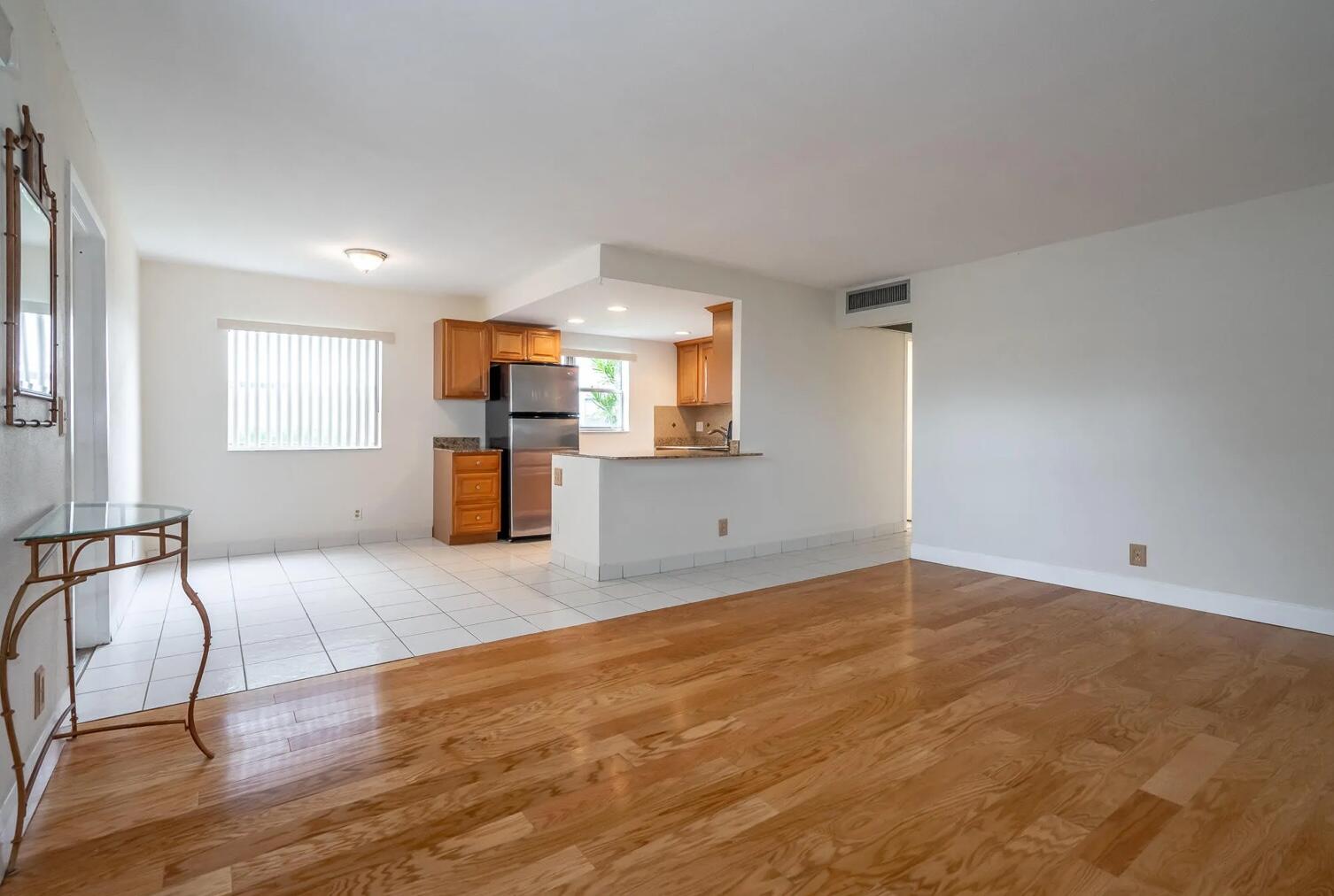 253 Tuscany E