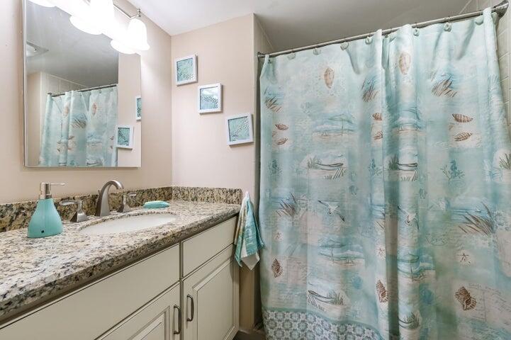 5340 NW 2nd Avenue 226