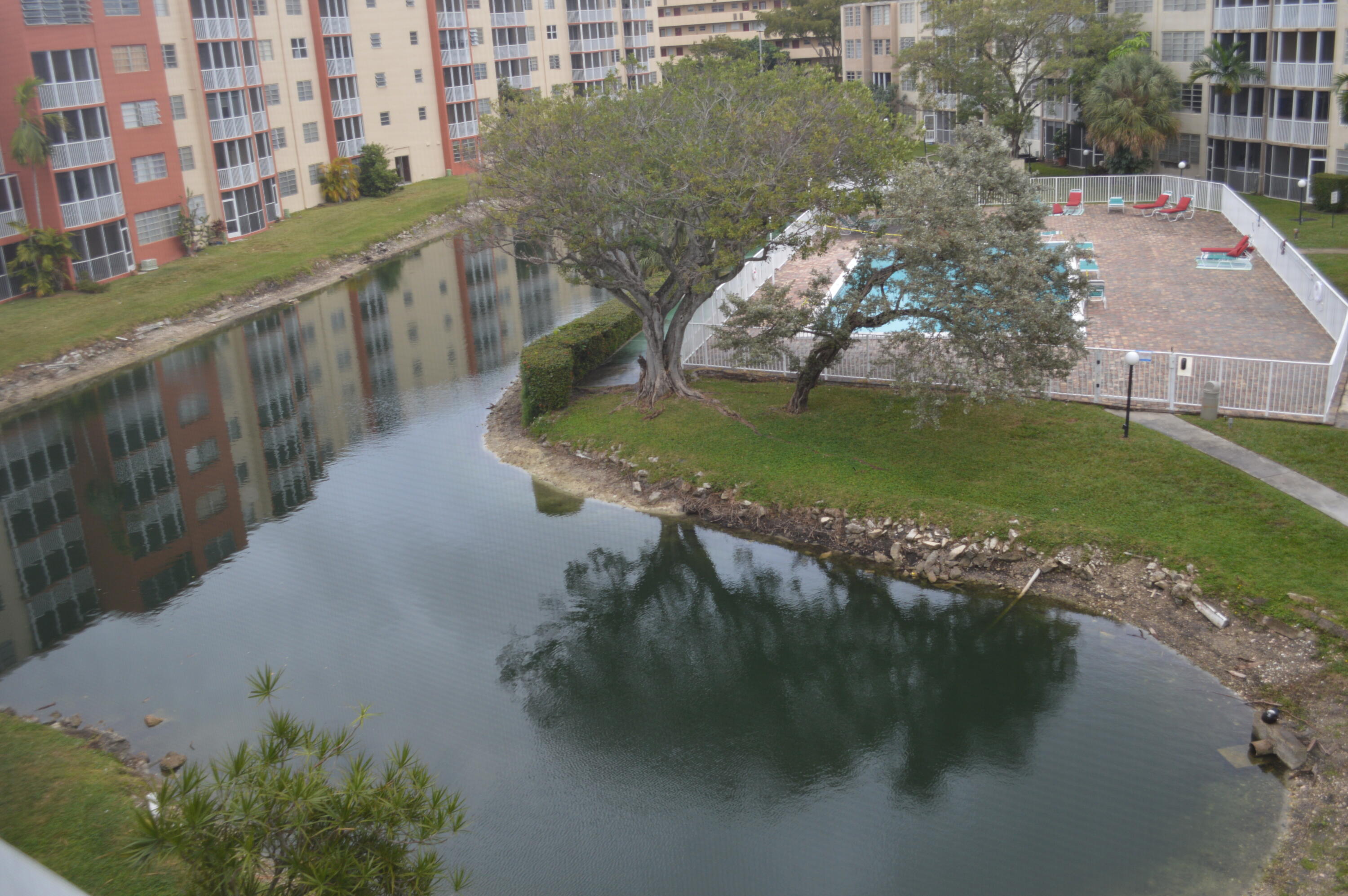 1690 NE 191 Street 409-1