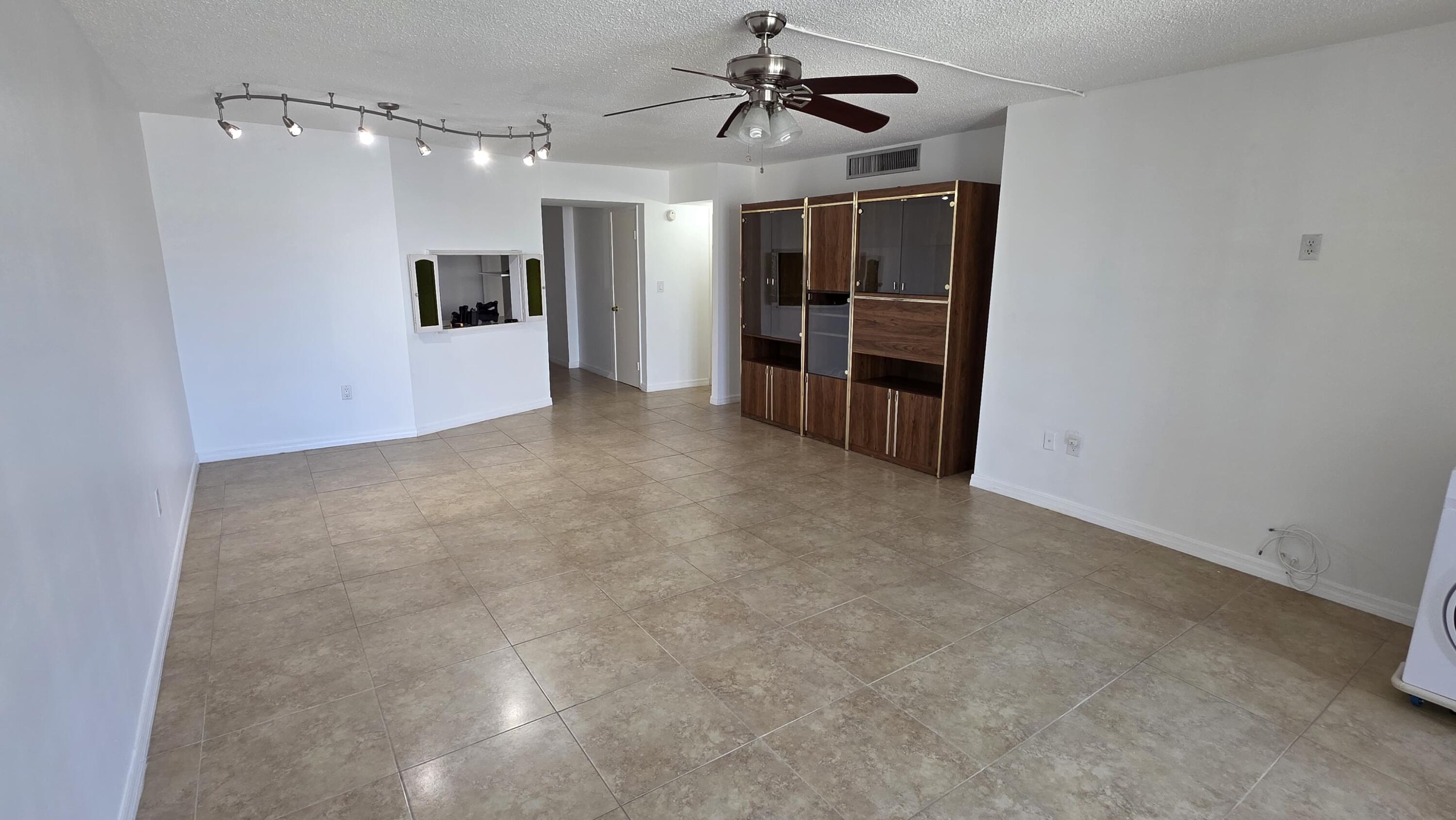 1690 NE 191 Street 409-1