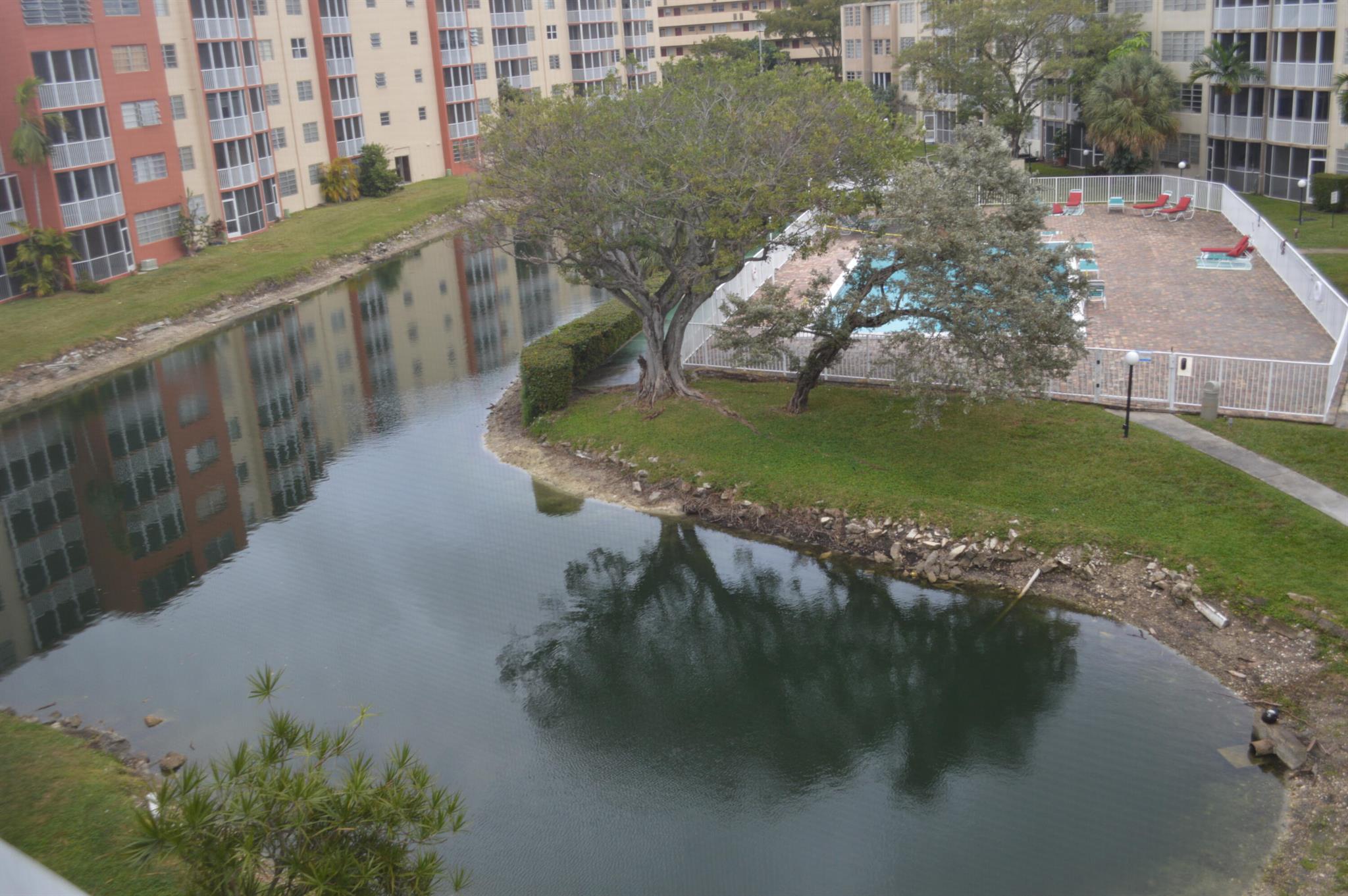 1690 NE 191 Street 409-1