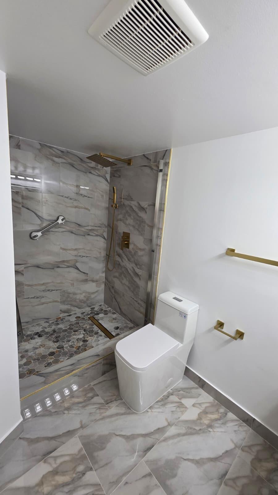 1690 NE 191 Street 409-1