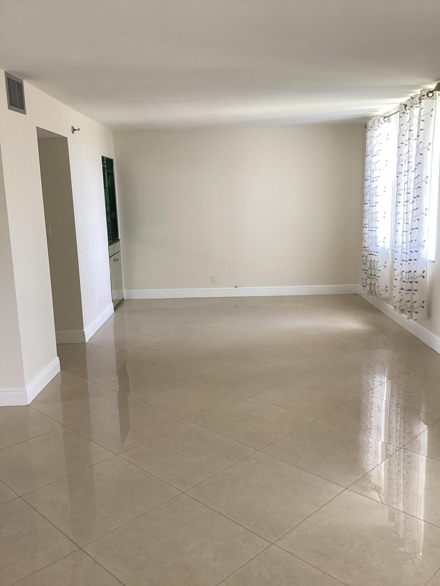 5340 NW 2nd Avenue Ph- 20