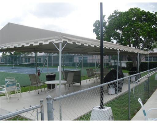 5340 NW 2nd Avenue Ph- 20