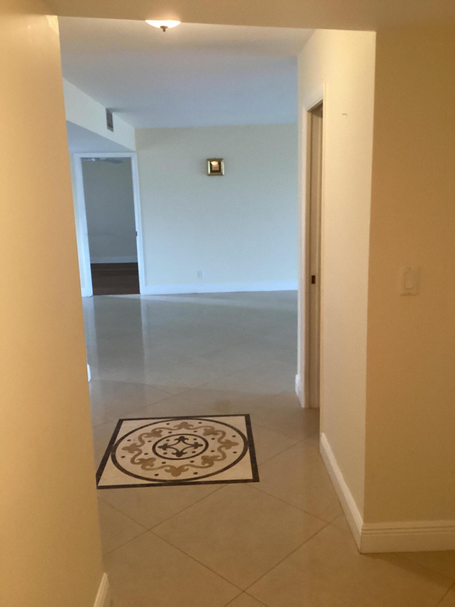 5340 NW 2nd Avenue Ph- 20