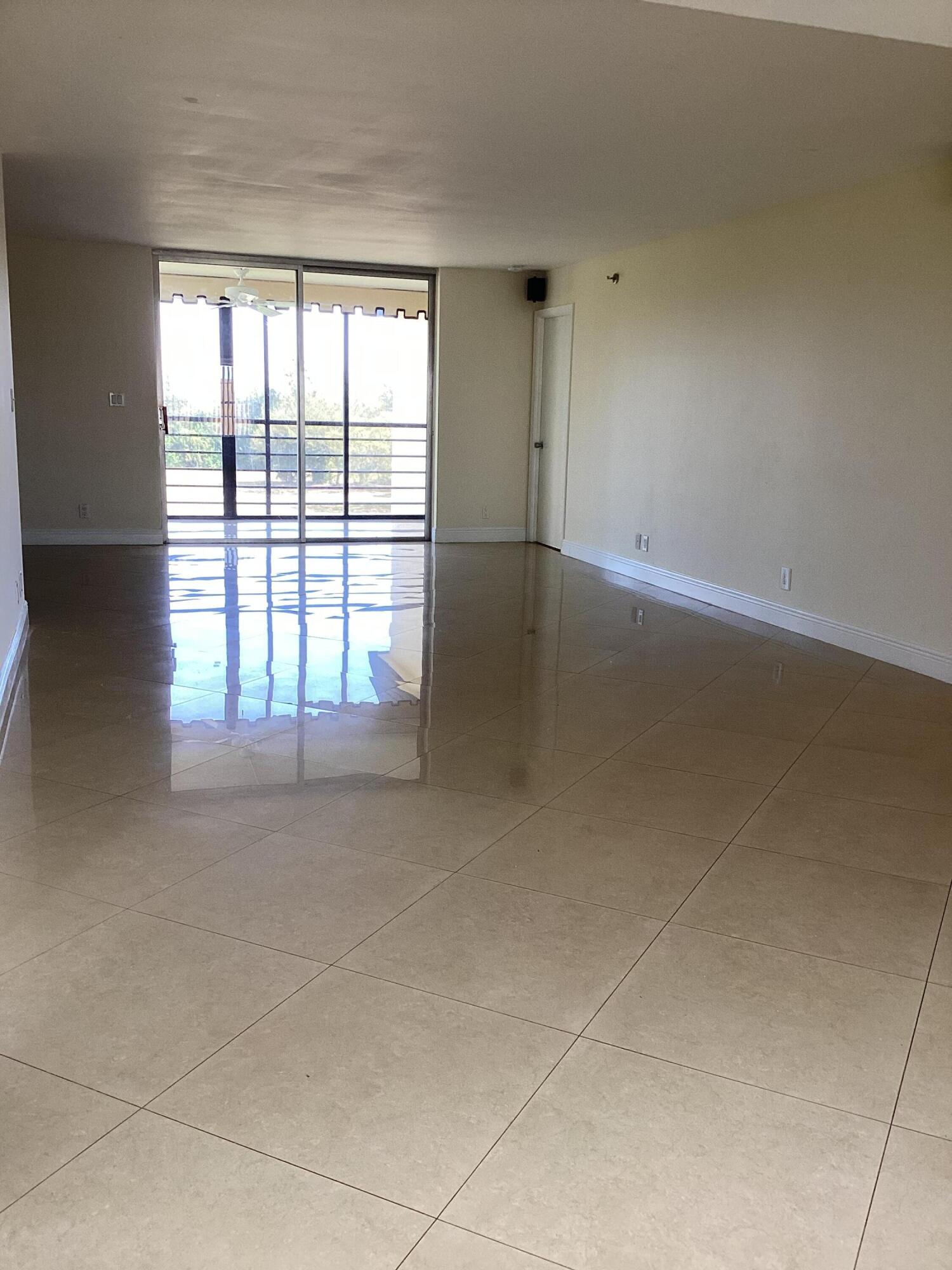 5340 NW 2nd Avenue Ph- 20