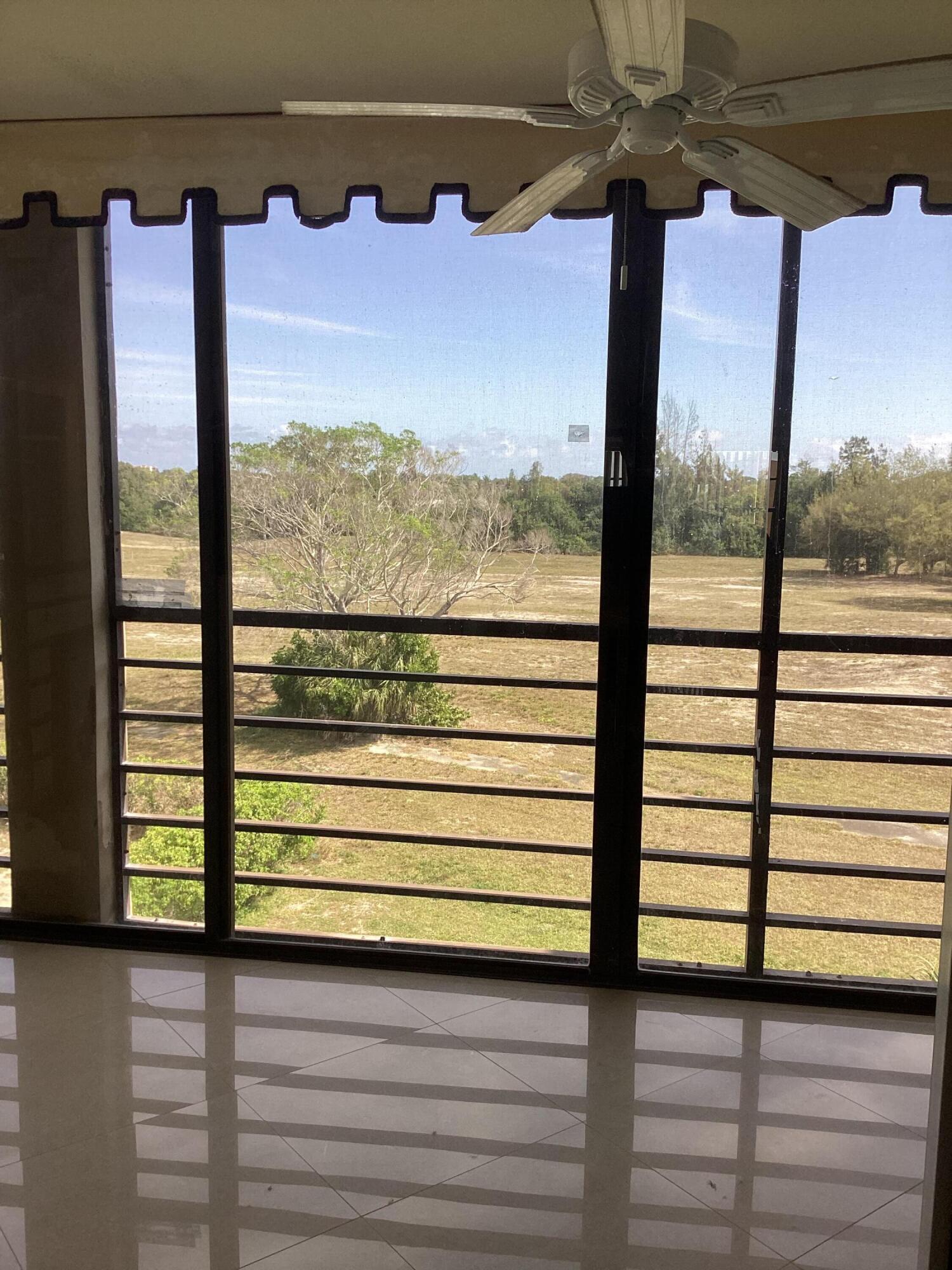 5340 NW 2nd Avenue Ph- 20