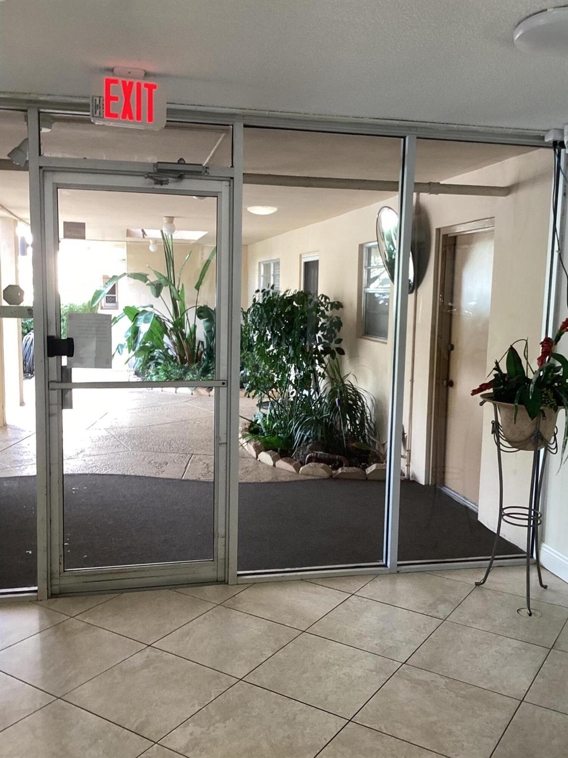 5340 NW 2nd Avenue Ph- 20