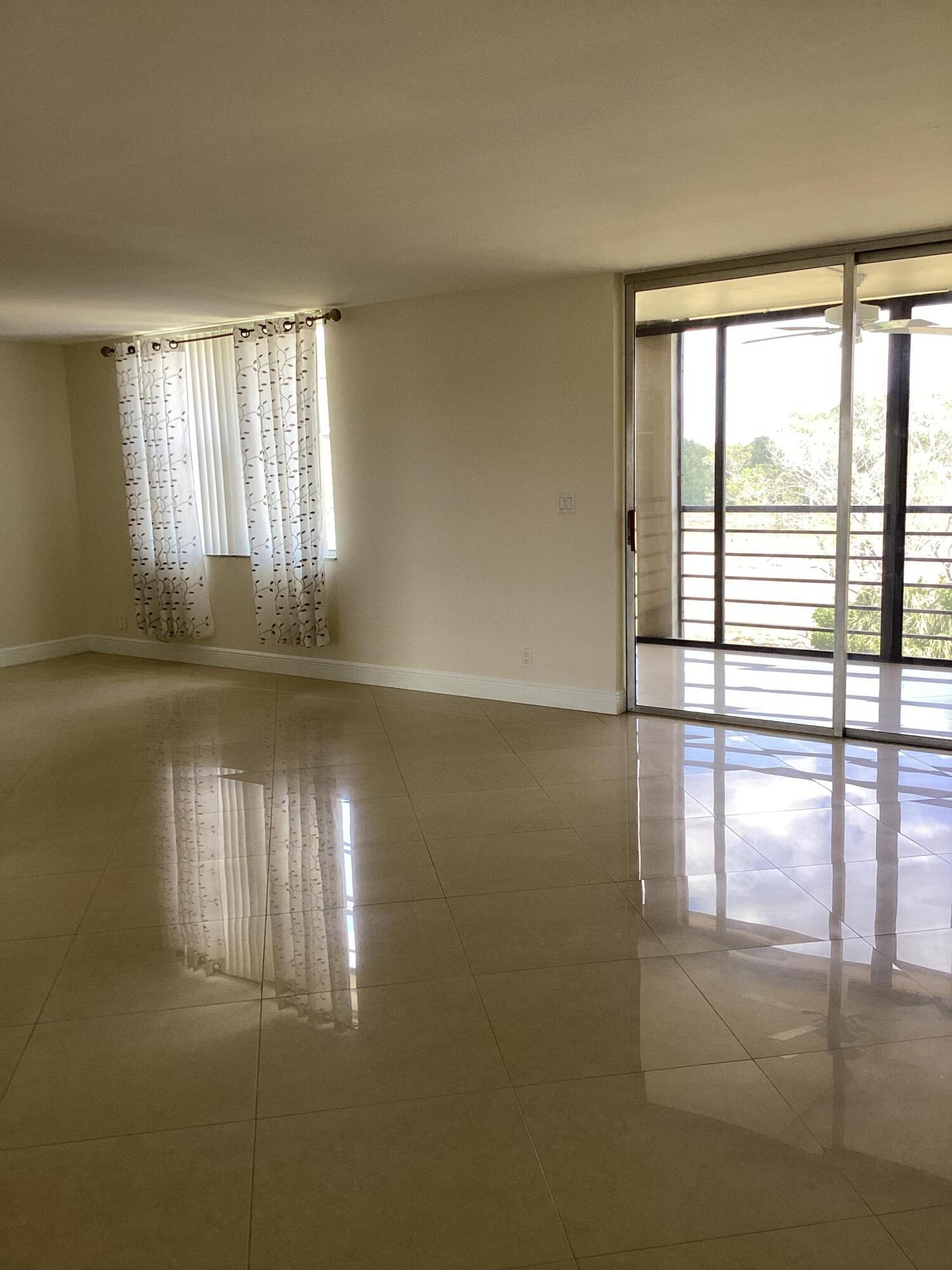 5340 NW 2nd Avenue Ph- 20