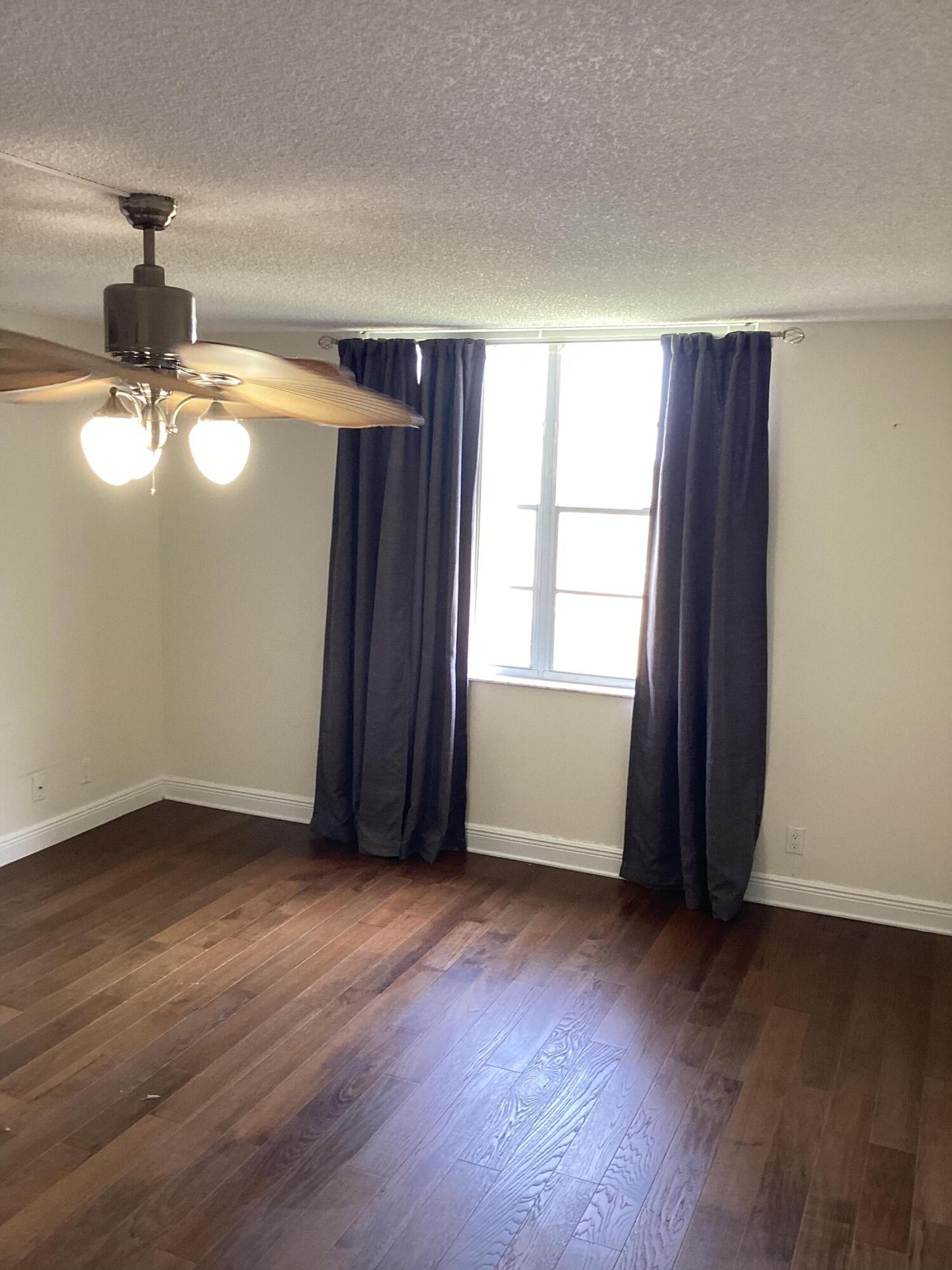 5340 NW 2nd Avenue Ph- 20